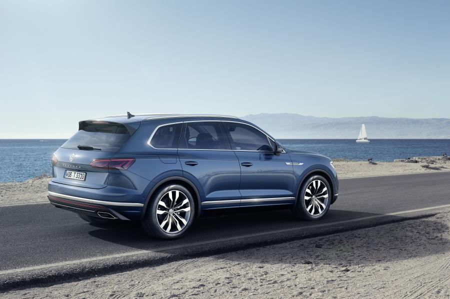  Volkswagen Touareg V6 TDI Elegance 2018 года  (WW) (фото 2 из 46)